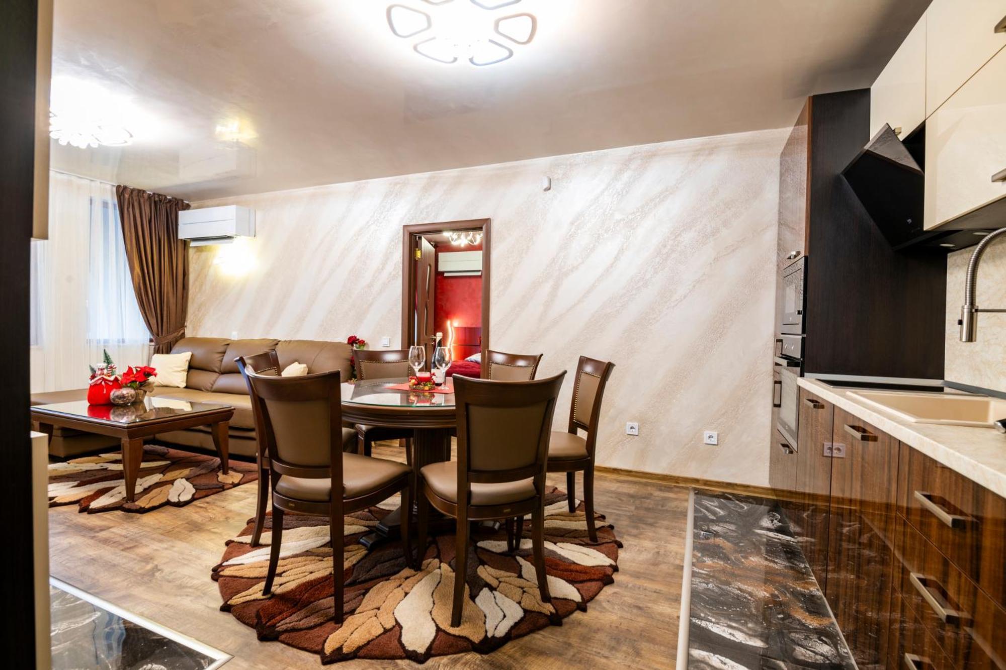 Luxe Apartment Grand Monastery In パンポロボ エクステリア 写真