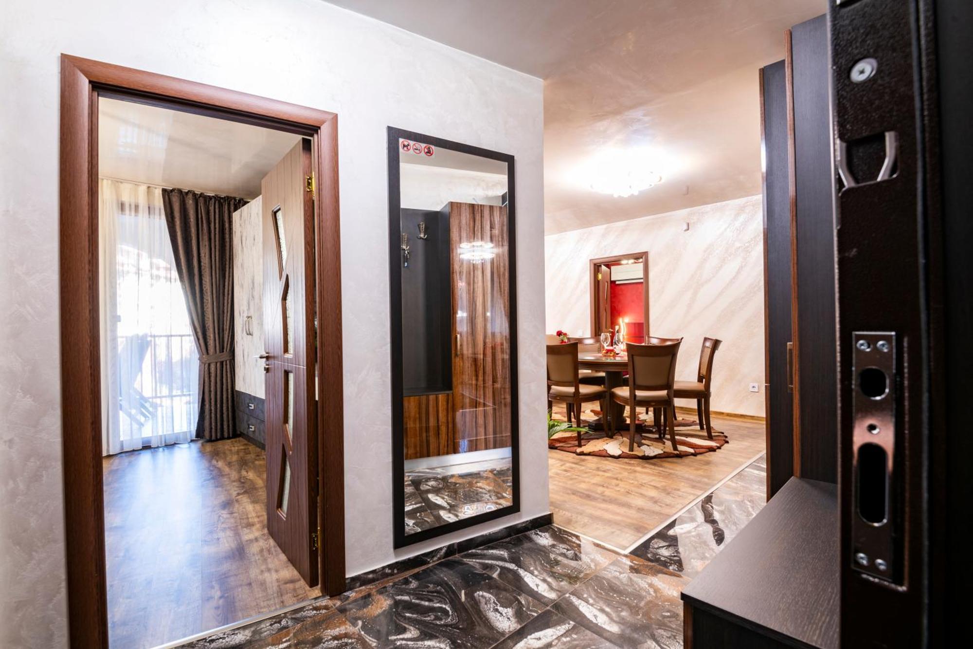 Luxe Apartment Grand Monastery In パンポロボ エクステリア 写真