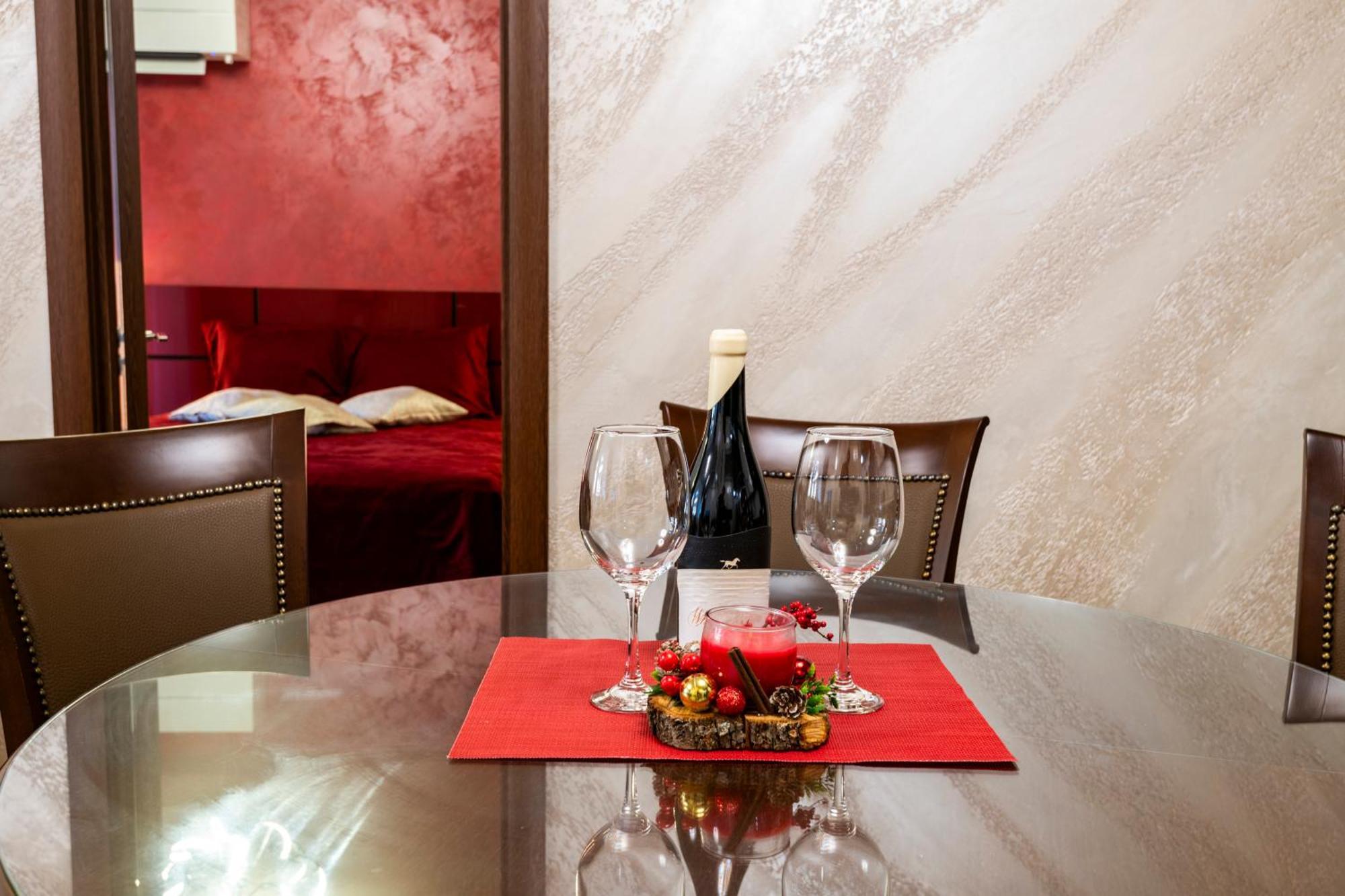 Luxe Apartment Grand Monastery In パンポロボ エクステリア 写真